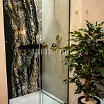 Glam 52 Jacuzzi Апартаменты Затор