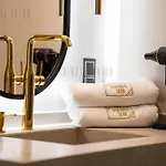 Апартаменты Glam 52 Jacuzzi Затор